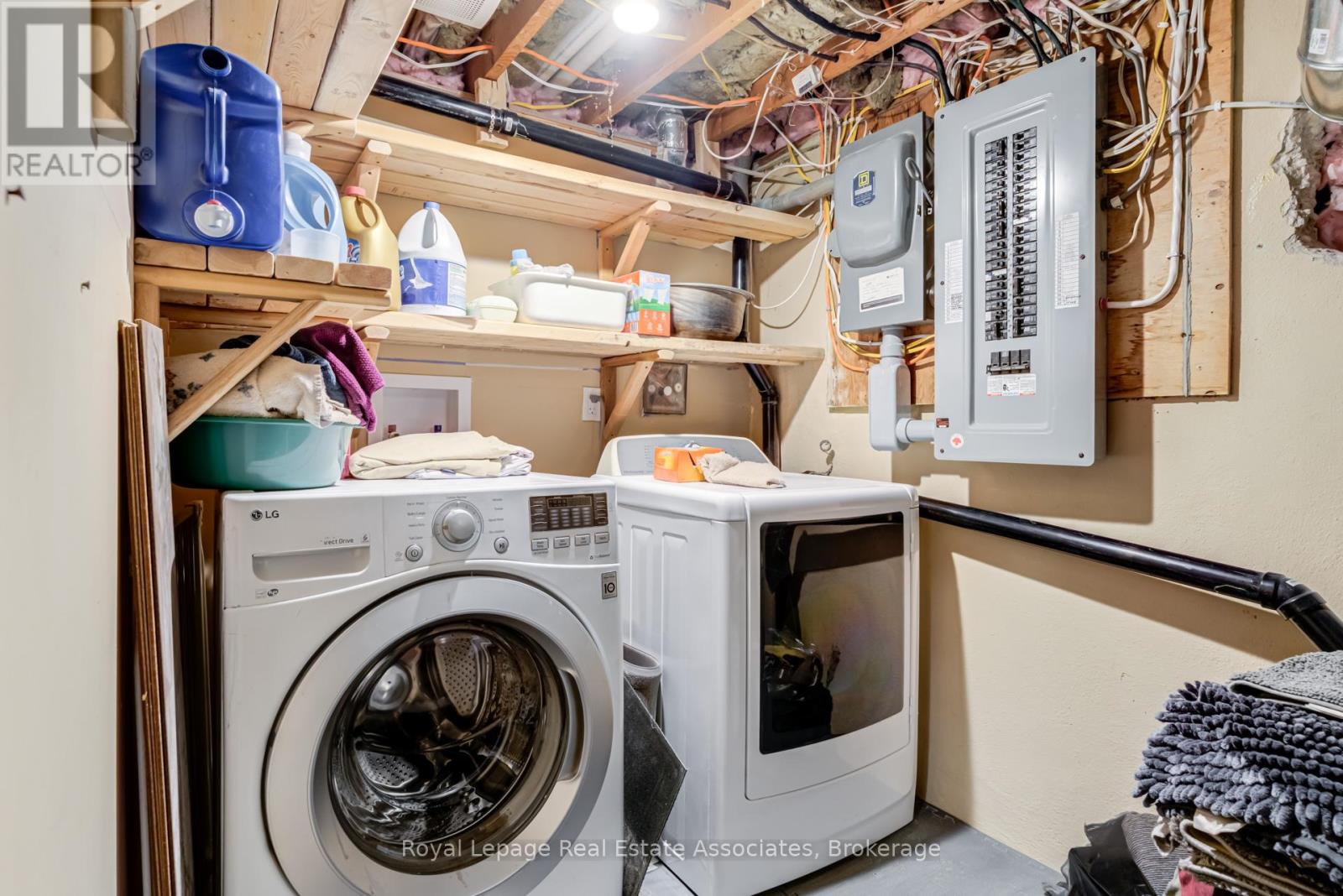 41 Woolley Street, Kitchener, Ontario  N1R 5J7 - Photo 7 - X12455634