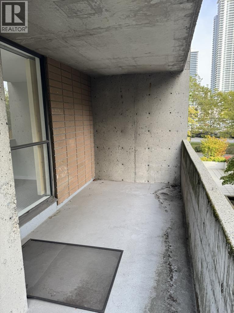 203 3755 Bartlett Court, Burnaby, British Columbia  V3J 7G7 - Photo 18 - R3017290