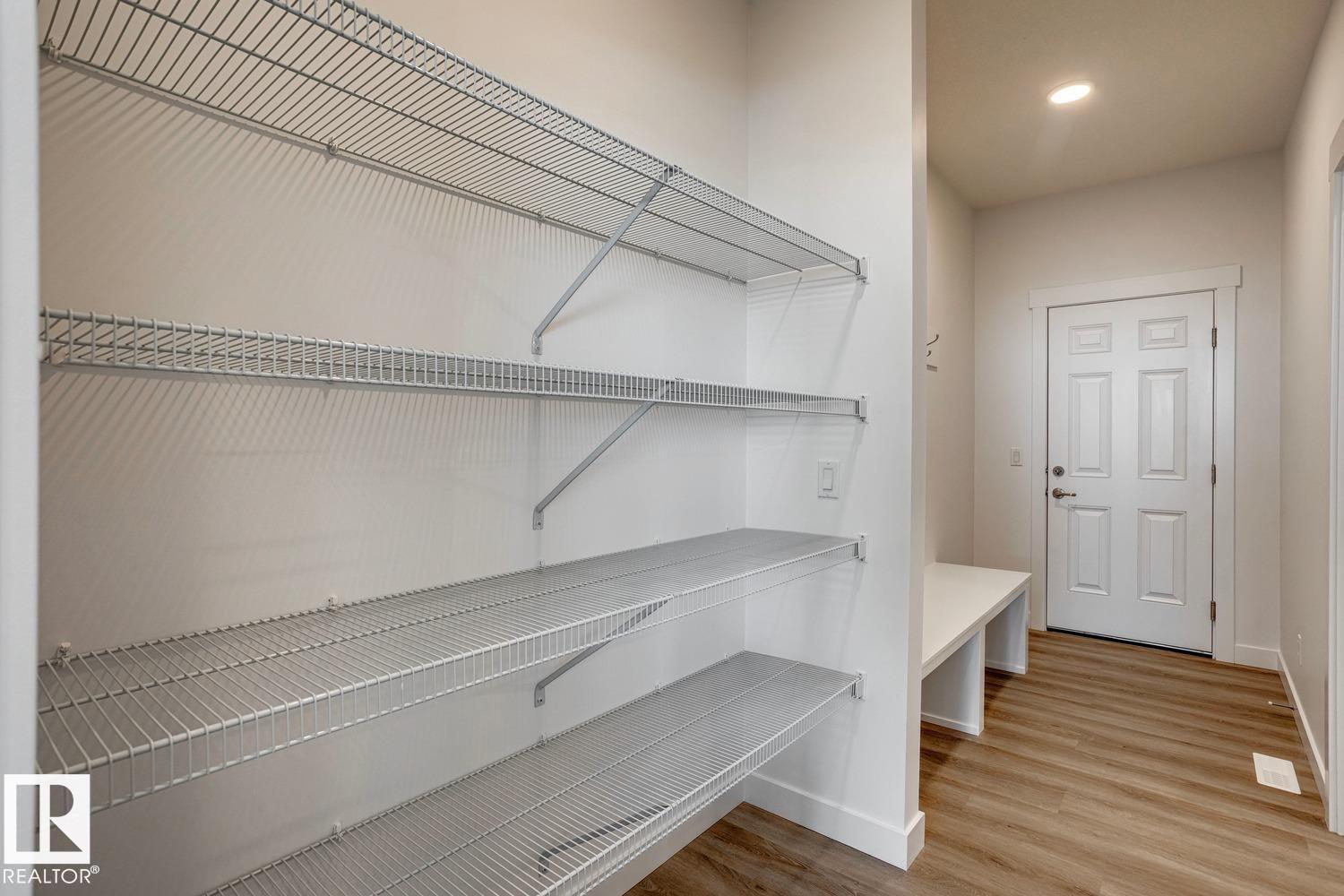 6268 180 Av Nw Nw, Edmonton, Alberta  T5Y 4A6 - Photo 12 - E4461594
