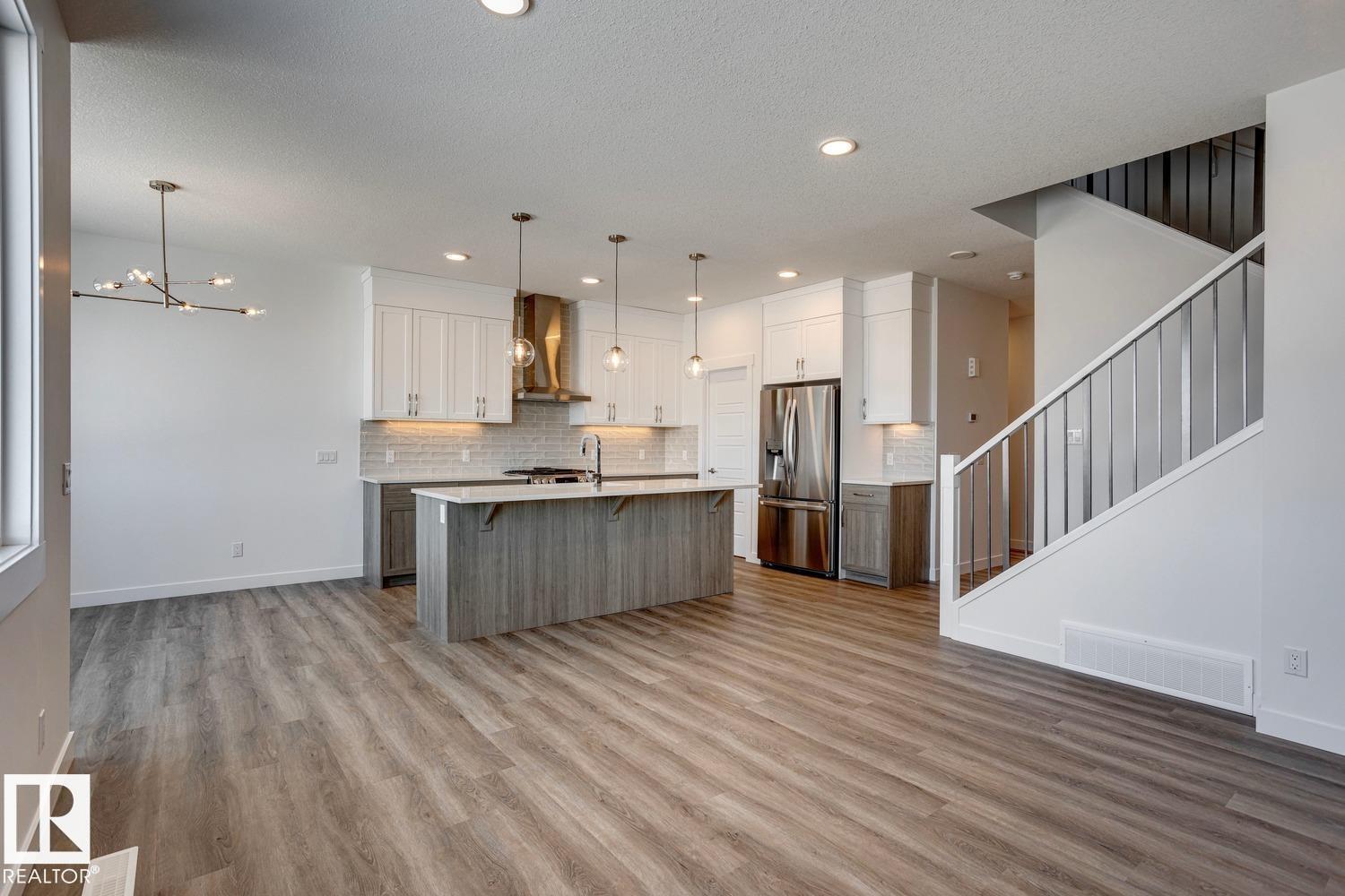 6268 180 Av Nw Nw, Edmonton, Alberta  T5Y 4A6 - Photo 6 - E4461594