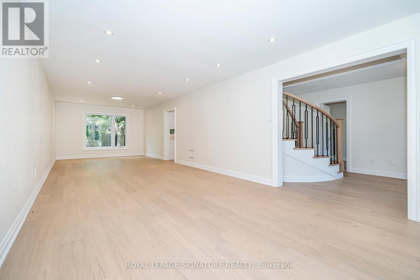 11 Royal Rouge Trail, Toronto, Ontario  M1B 4T8 - Photo 7 - E12444463