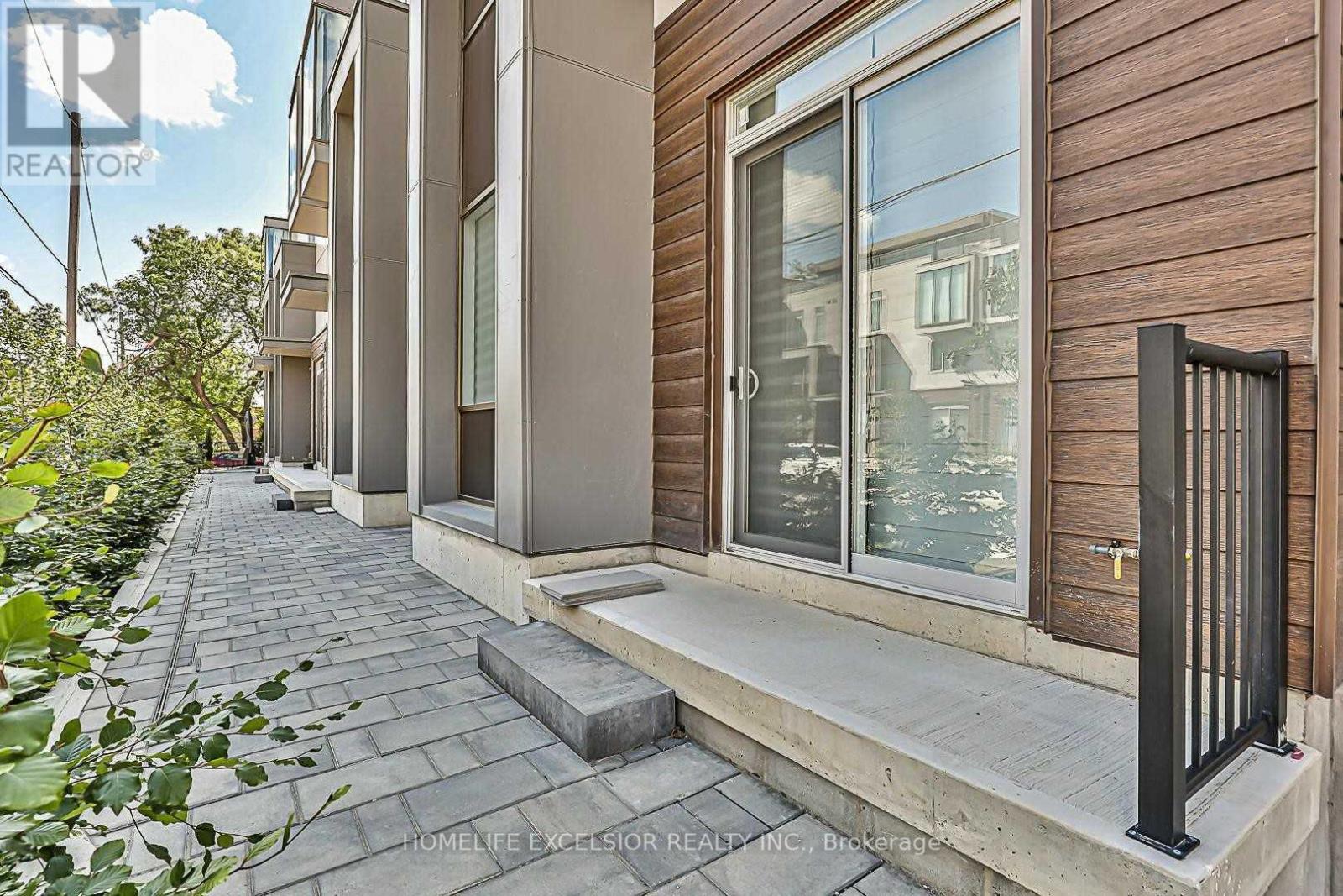 Unit 1 - 18 Greenbriar Road, Toronto, Ontario  M2K 0G7 - Photo 7 - C12455639
