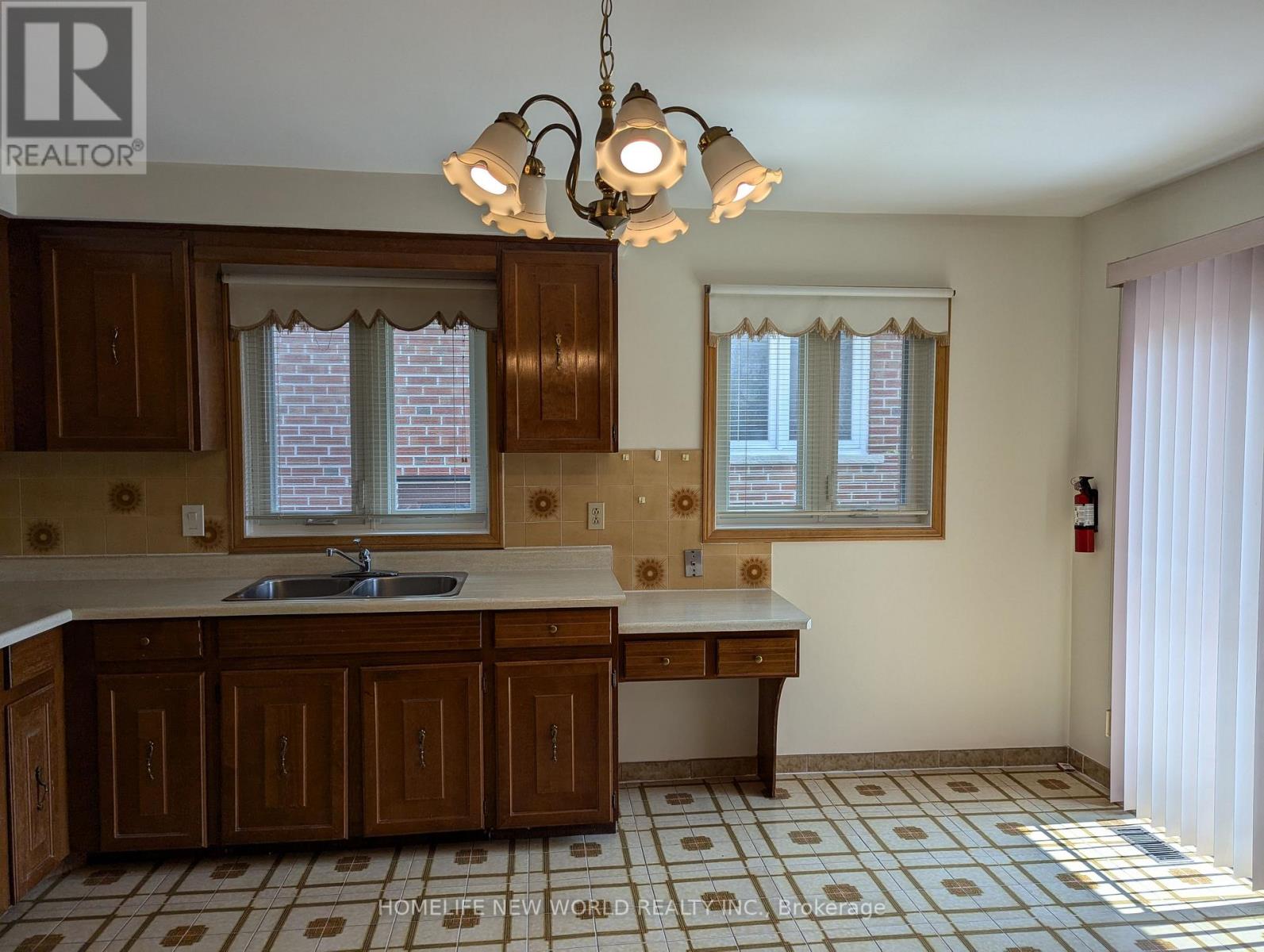 65 Lambeth Square, Toronto, Ontario  M1W 3B3 - Photo 5 - E12455672