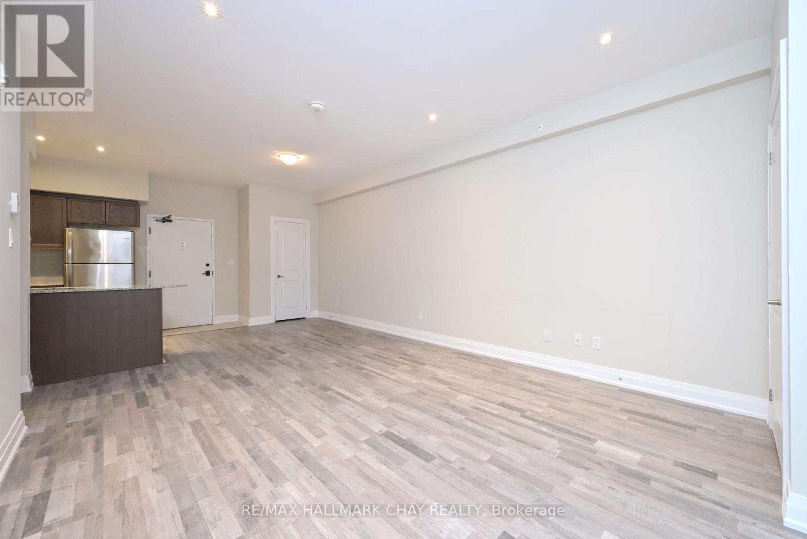 109 - 157 Wellington Street E, New Tecumseth, Ontario  L9R 0R7 - Photo 14 - N12455637
