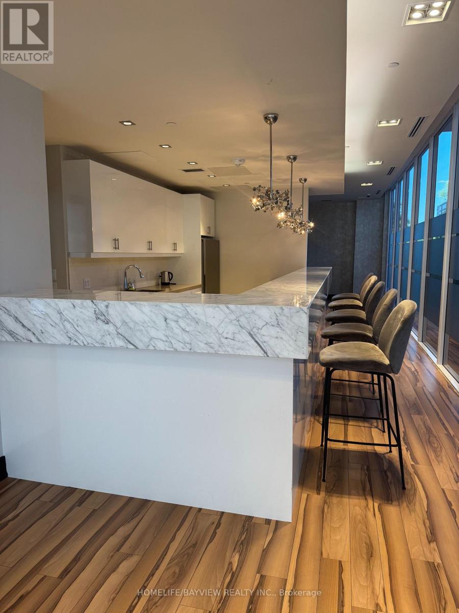 316 - 9618 Yonge Street, Richmond Hill, Ontario  L4C 0X5 - Photo 18 - N12455642