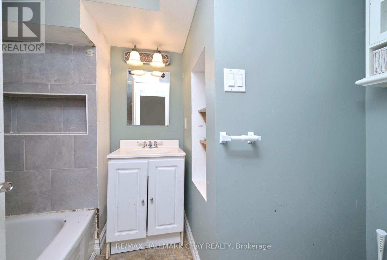 116 King Street S, New Tecumseth, Ontario  L9R 1B5 - Photo 27 - N12455645