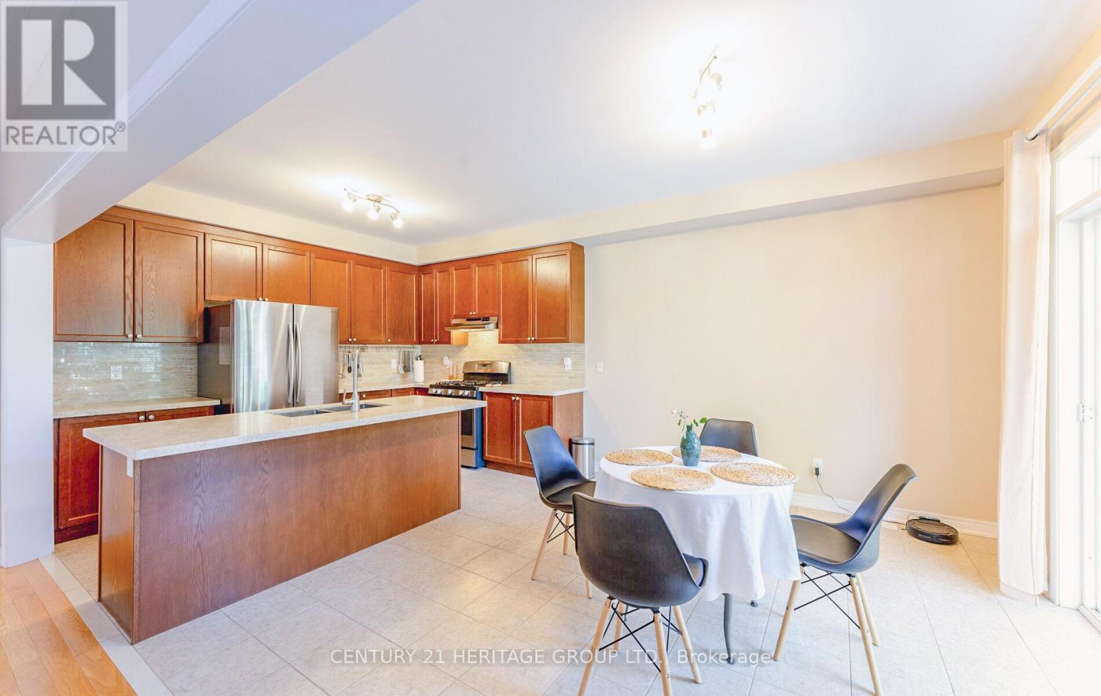Upper - 50 Sydie Lane, New Tecumseth, Ontario  L0G 1W0 - Photo 10 - N12455660