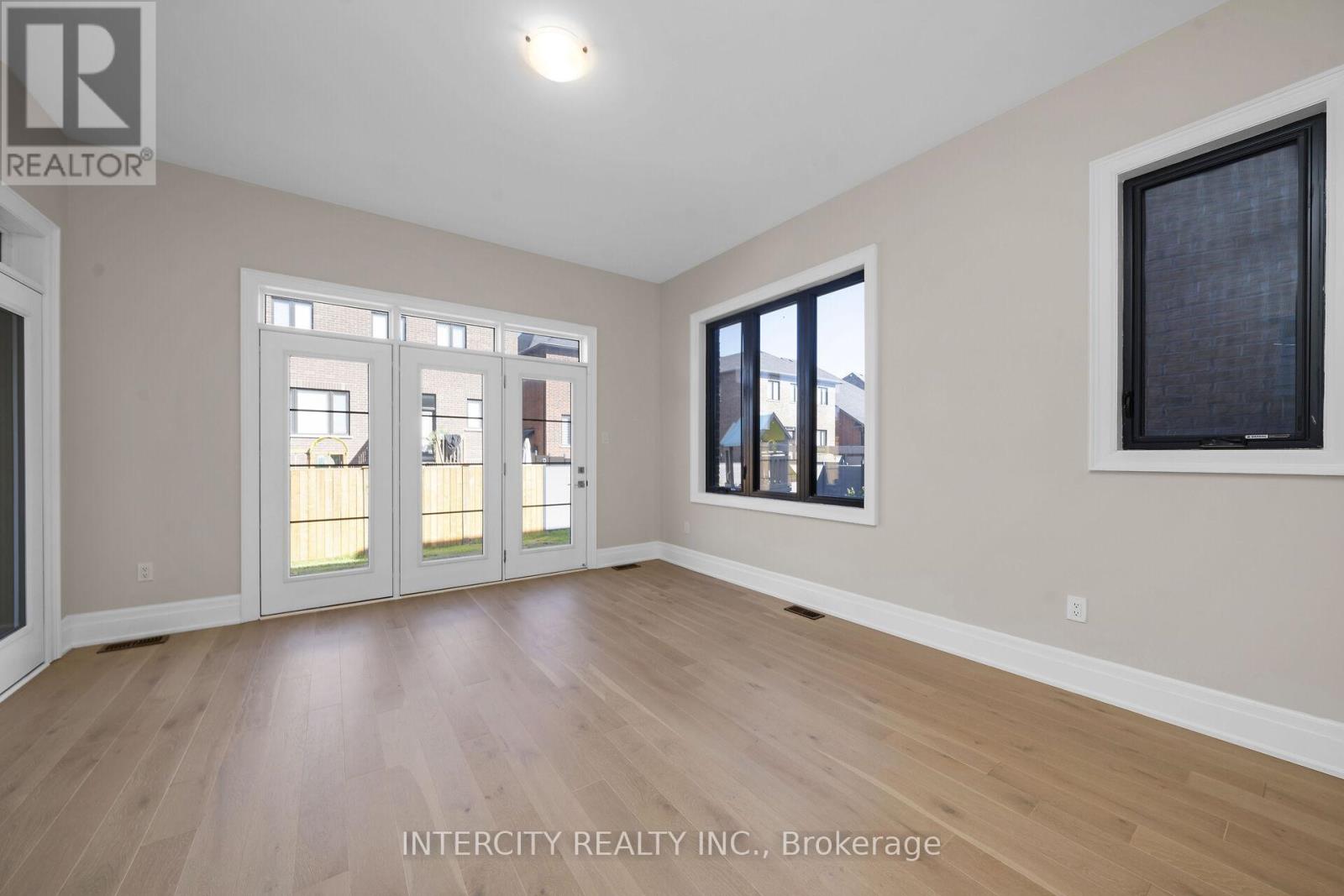 2 Pine Heights Drive, Vaughan, Ontario  L4H 5C9 - Photo 16 - N12455669