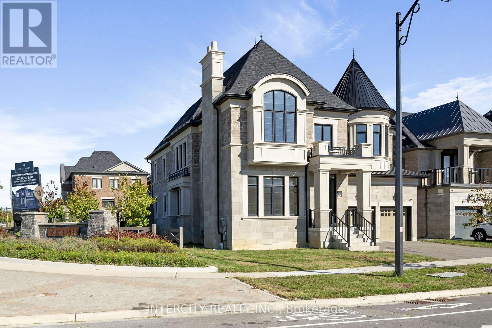 2 Pine Heights Drive, Vaughan, Ontario  L4H 5C9 - Photo 2 - N12455669