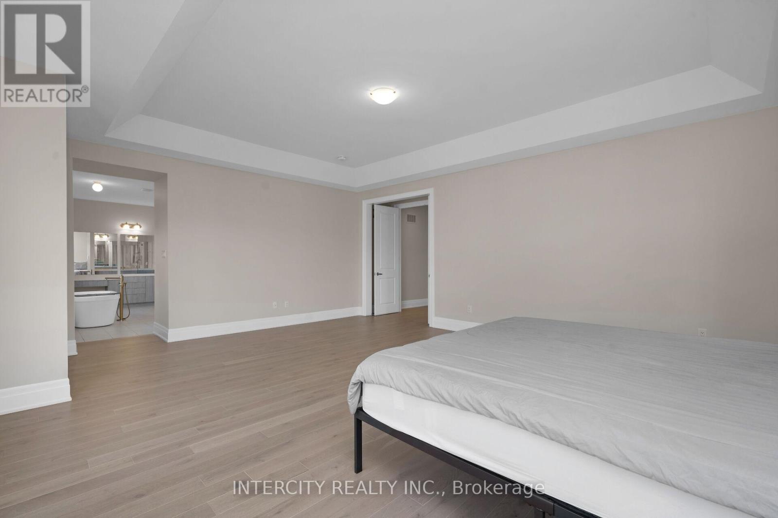 2 Pine Heights Drive, Vaughan, Ontario  L4H 5C9 - Photo 23 - N12455669