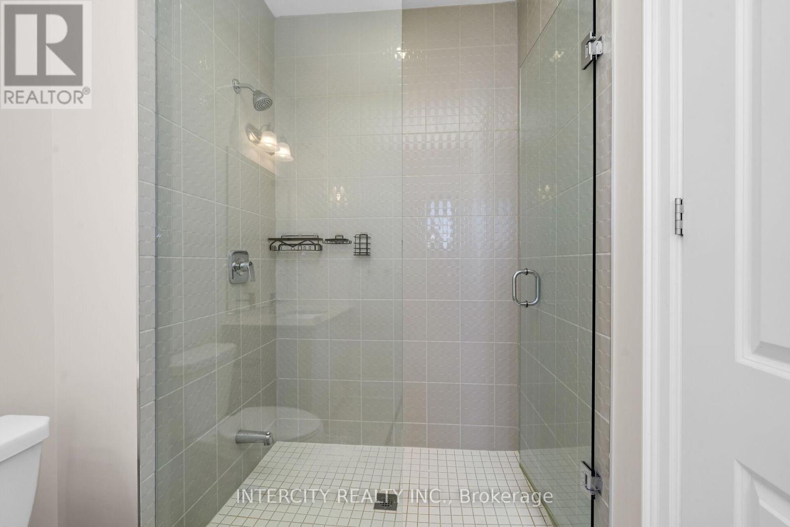 2 Pine Heights Drive, Vaughan, Ontario  L4H 5C9 - Photo 31 - N12455669