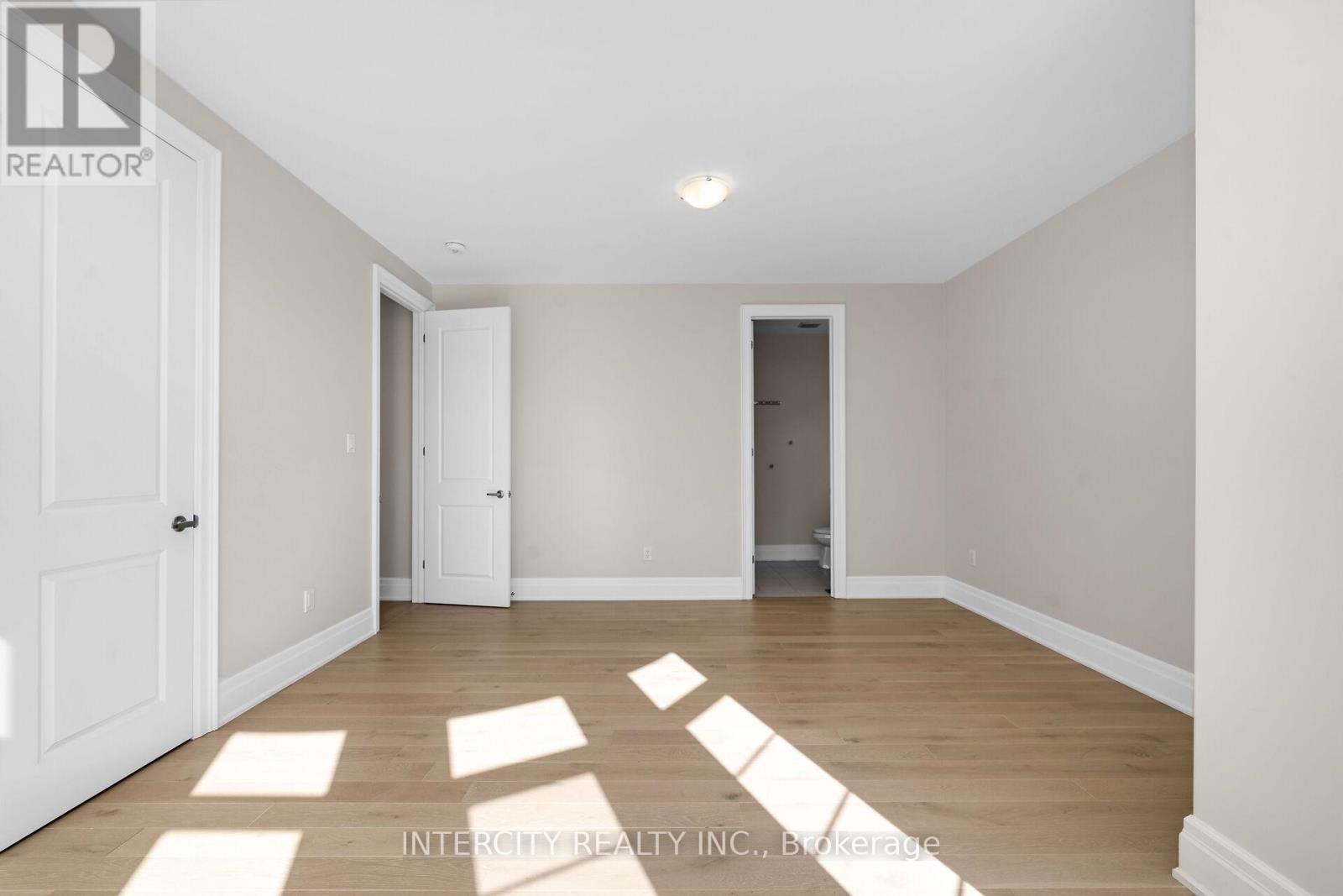 2 Pine Heights Drive, Vaughan, Ontario  L4H 5C9 - Photo 33 - N12455669