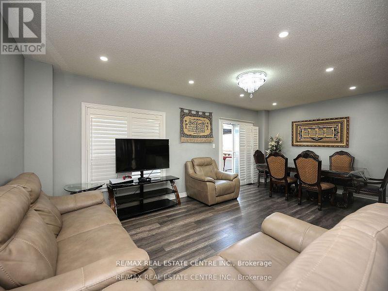 1162 Tupper Drive, Milton, Ontario  L9T 6T4 - Photo 20 - W12455640