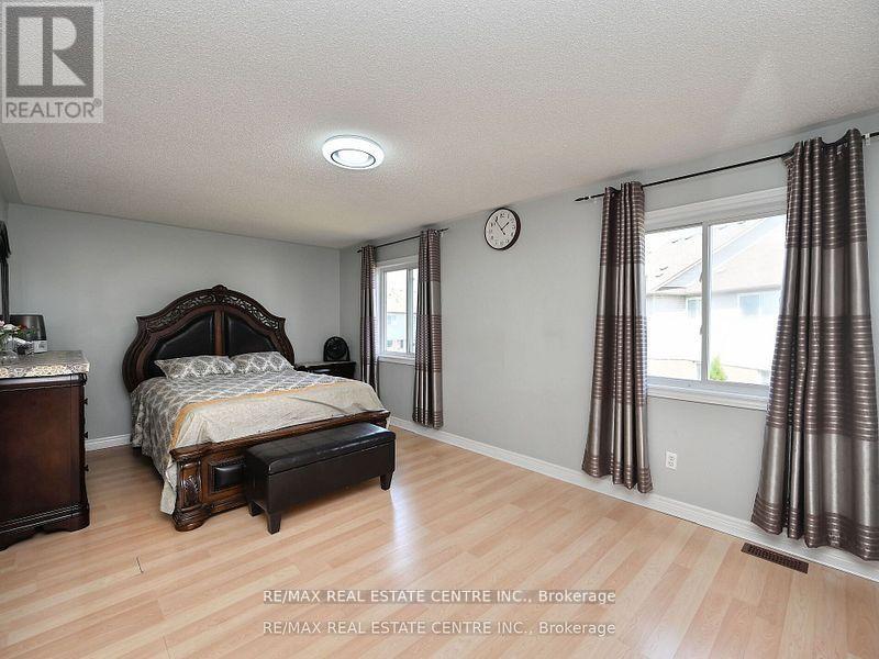 1162 Tupper Drive, Milton, Ontario  L9T 6T4 - Photo 26 - W12455640