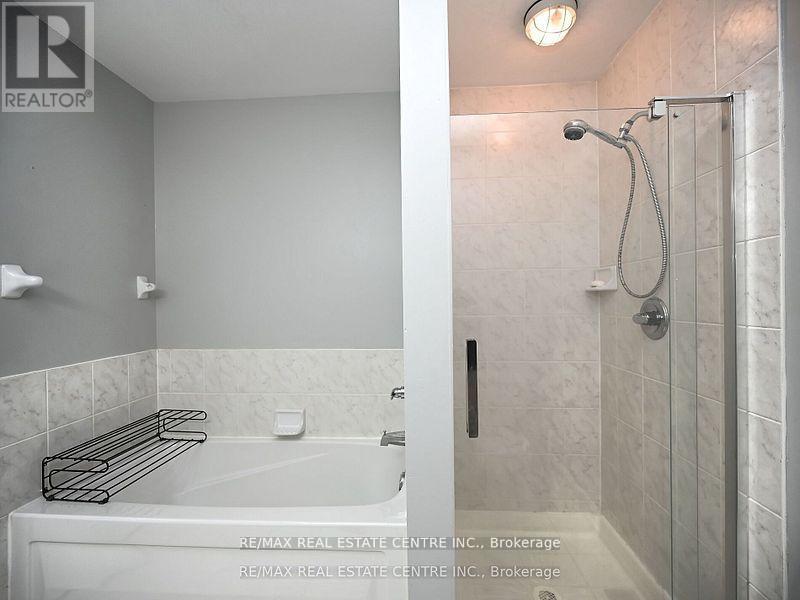 1162 Tupper Drive, Milton, Ontario  L9T 6T4 - Photo 31 - W12455640