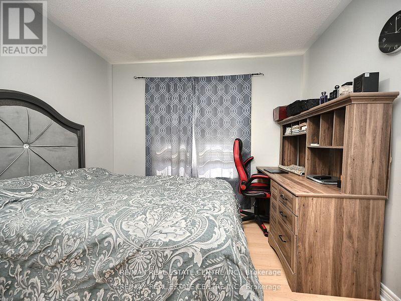 1162 Tupper Drive, Milton, Ontario  L9T 6T4 - Photo 35 - W12455640