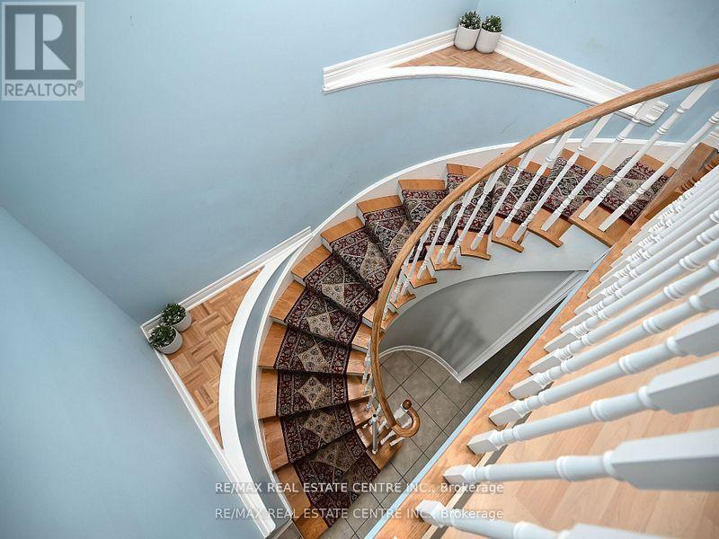 1162 Tupper Drive, Milton, Ontario  L9T 6T4 - Photo 41 - W12455640