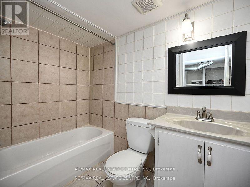 1162 Tupper Drive, Milton, Ontario  L9T 6T4 - Photo 42 - W12455640