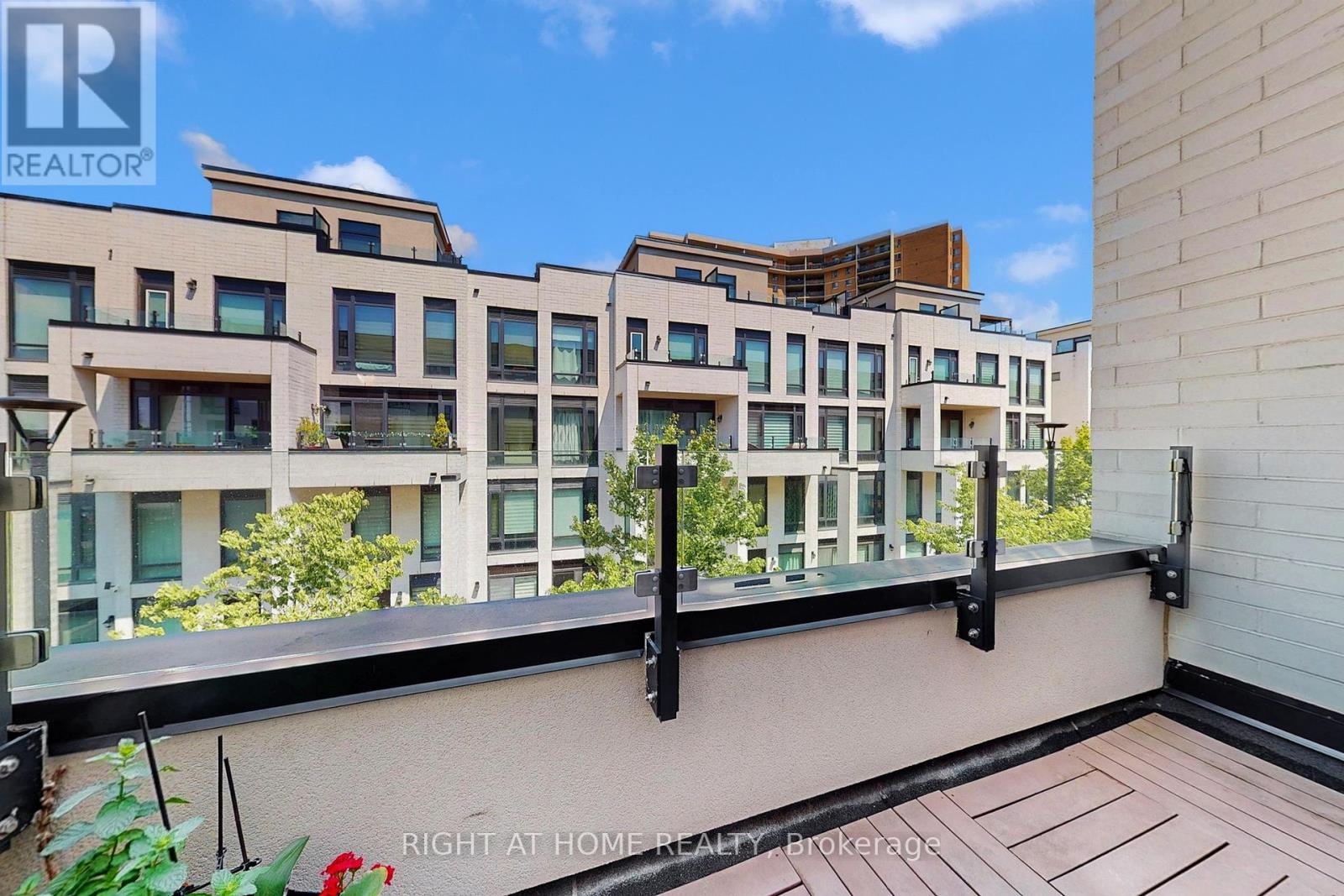 710 - 138 Widdicombe Hill Boulevard, Toronto, Ontario  M9R 4A6 - Photo 30 - W12455651