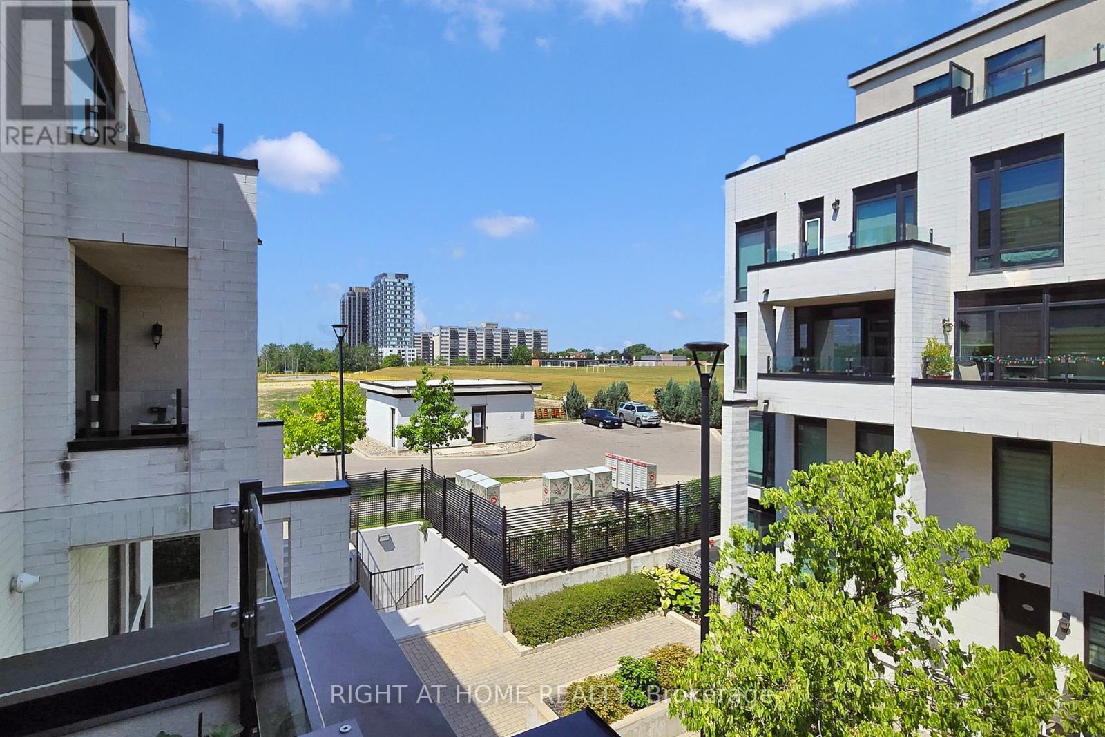 710 - 138 Widdicombe Hill Boulevard, Toronto, Ontario  M9R 4A6 - Photo 31 - W12455651
