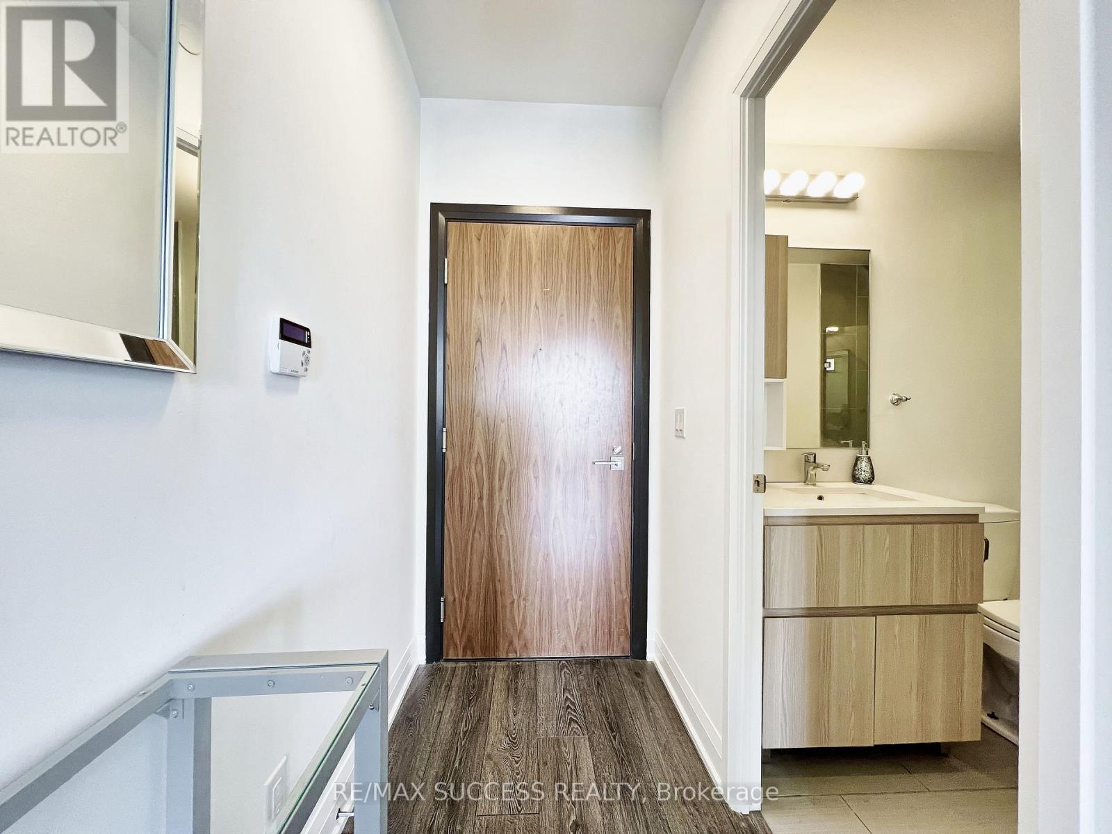 2707 - 36 Park Lawn Road, Toronto, Ontario  M8V 0E5 - Photo 13 - W12455654