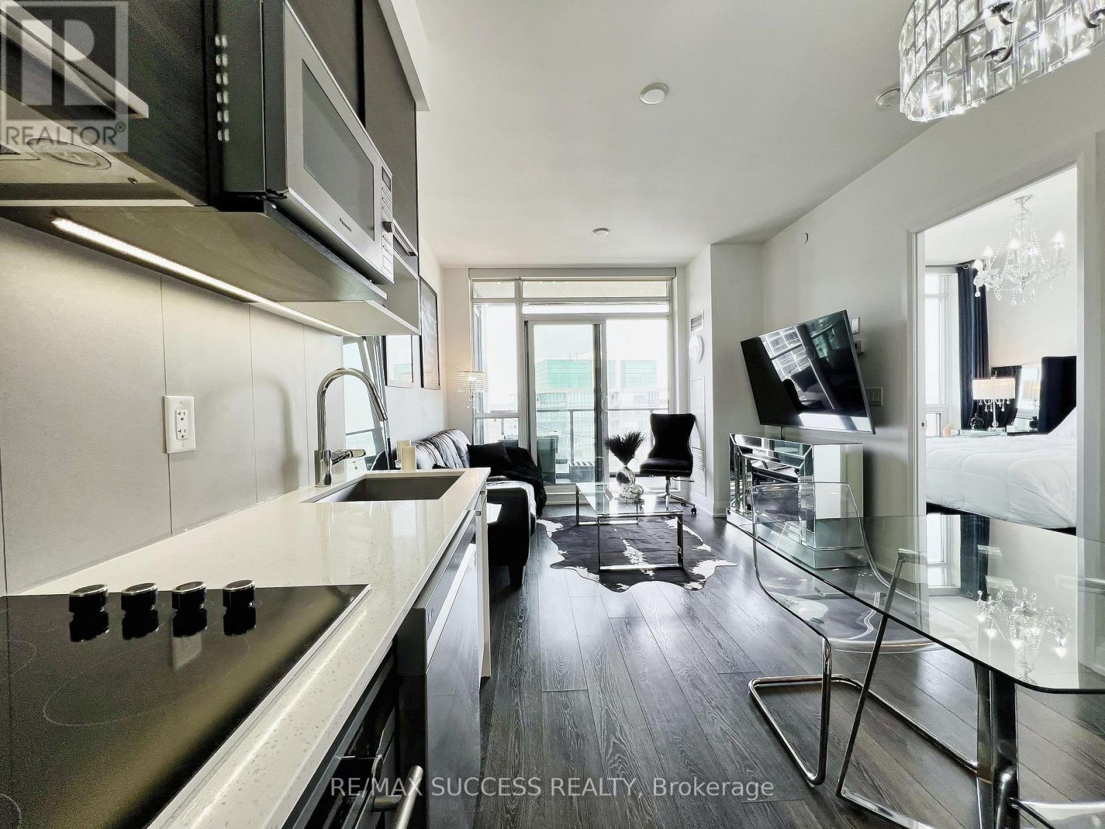 2707 - 36 Park Lawn Road, Toronto, Ontario  M8V 0E5 - Photo 20 - W12455654