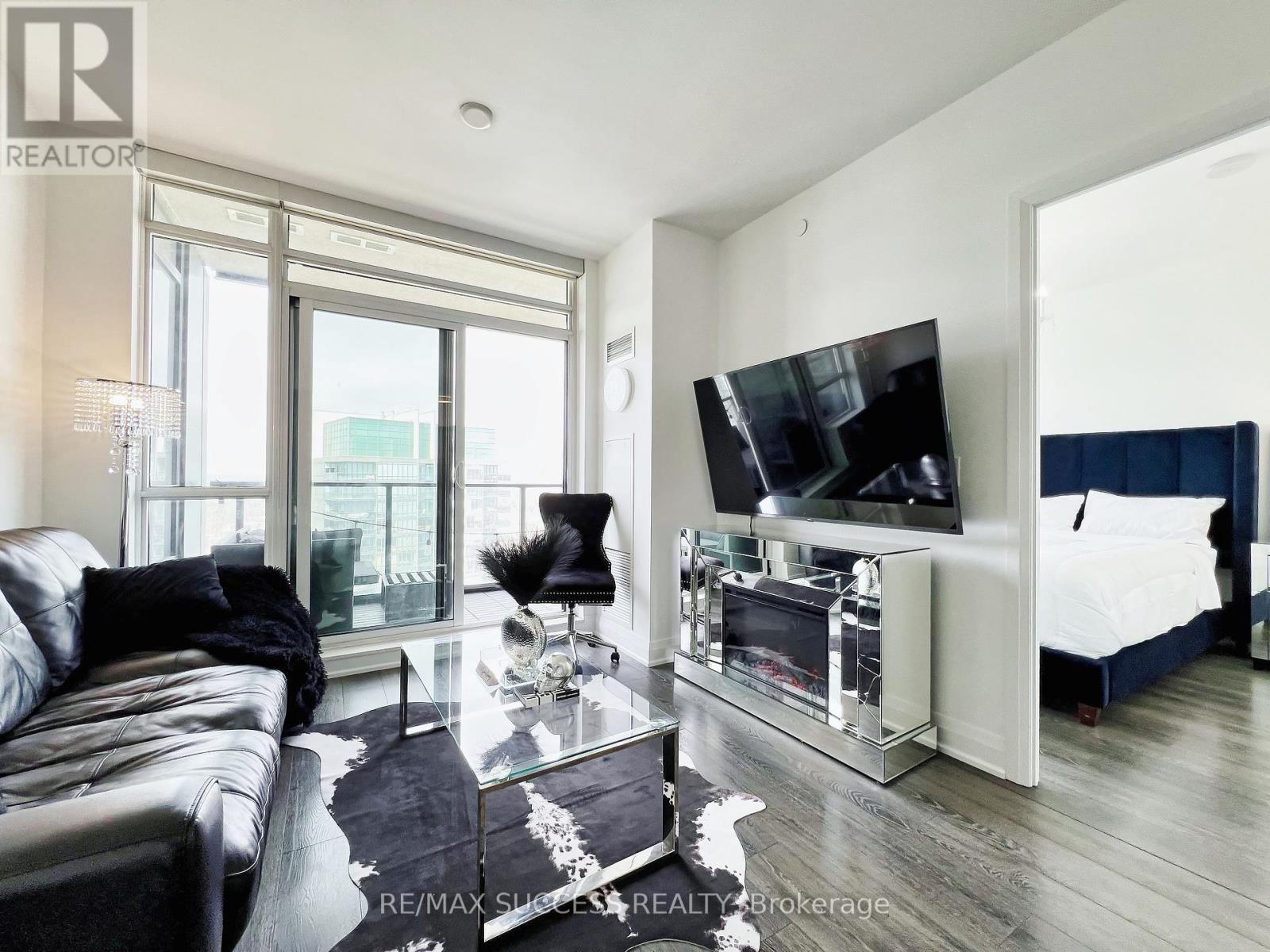 2707 - 36 Park Lawn Road, Toronto, Ontario  M8V 0E5 - Photo 22 - W12455654