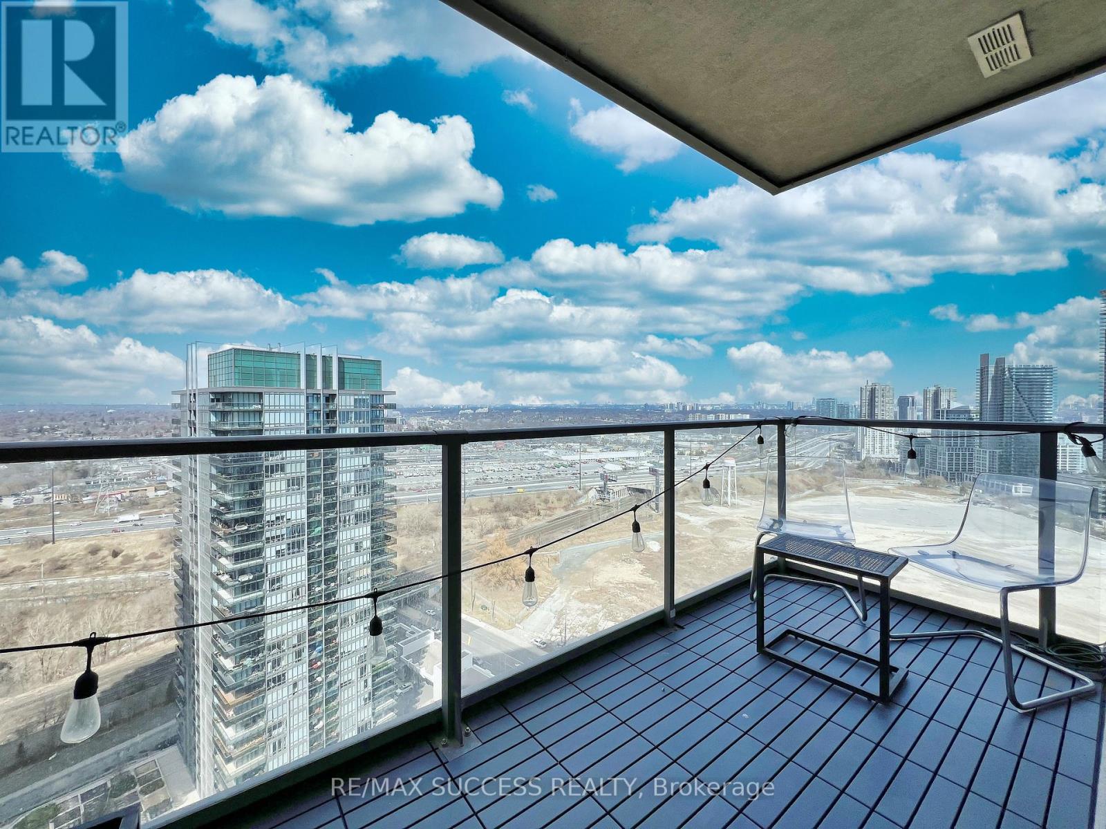 2707 - 36 Park Lawn Road, Toronto, Ontario  M8V 0E5 - Photo 3 - W12455654