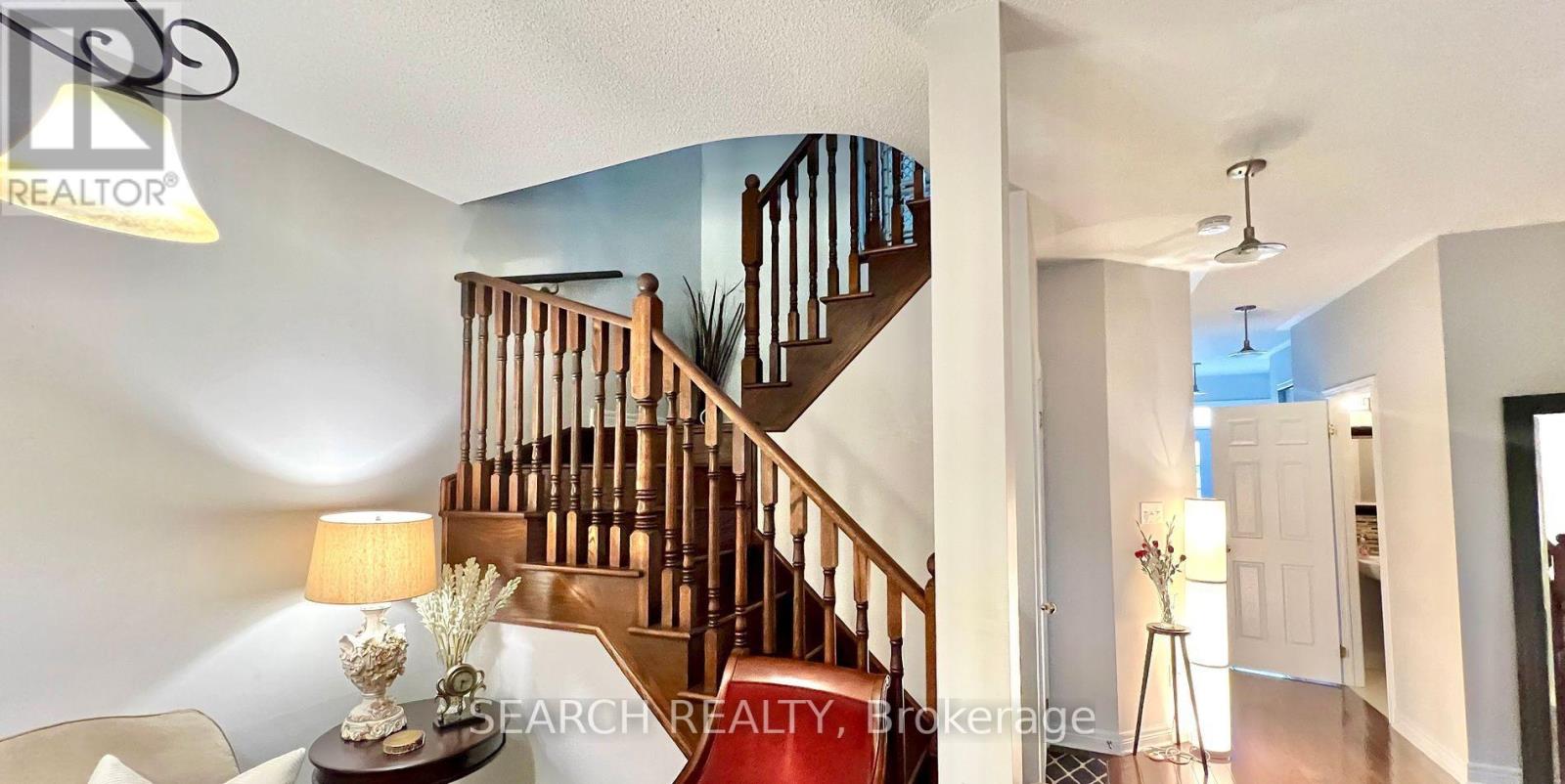 7471 Saint Barbara Boulevard, Mississauga, Ontario  L5W 0G3 - Photo 18 - W12455663