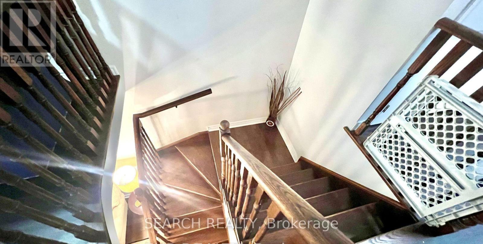 7471 Saint Barbara Boulevard, Mississauga, Ontario  L5W 0G3 - Photo 20 - W12455663