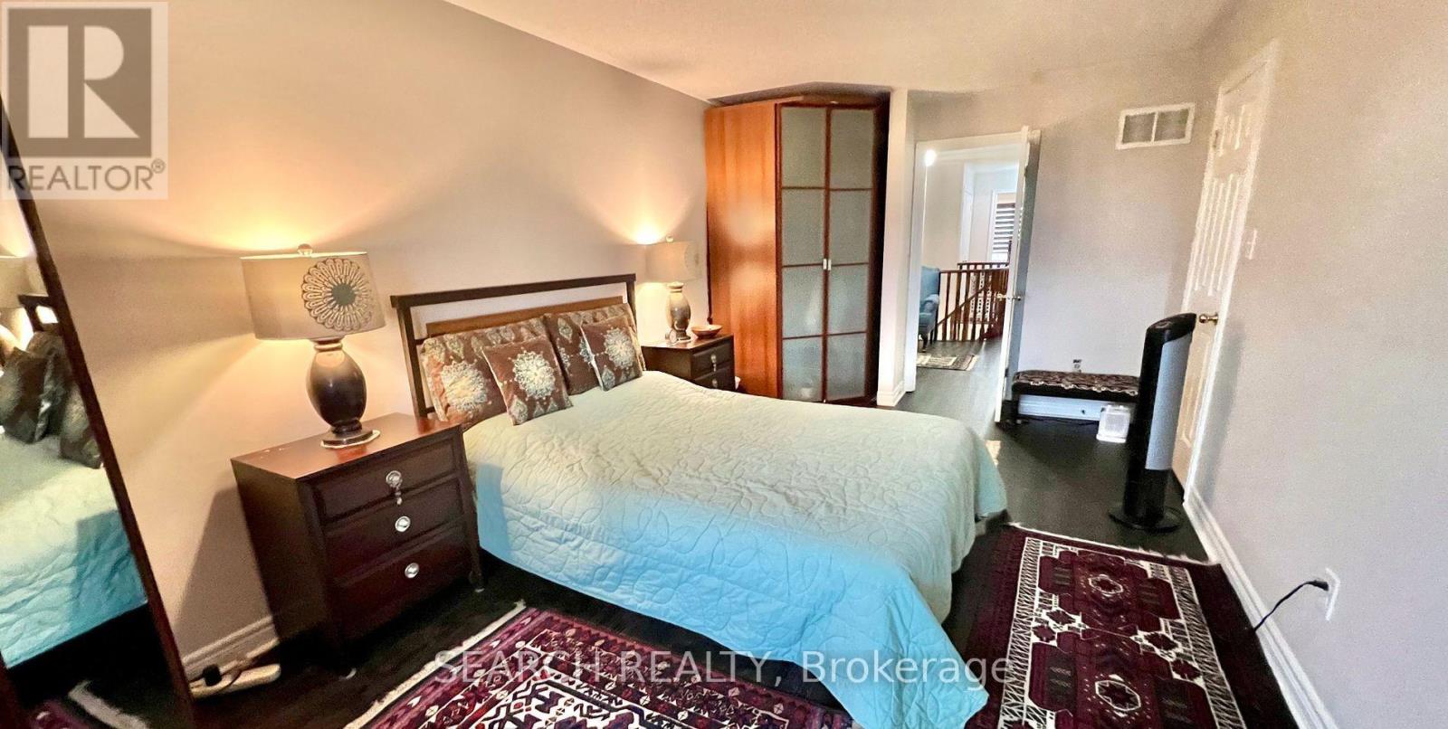 7471 Saint Barbara Boulevard, Mississauga, Ontario  L5W 0G3 - Photo 26 - W12455663