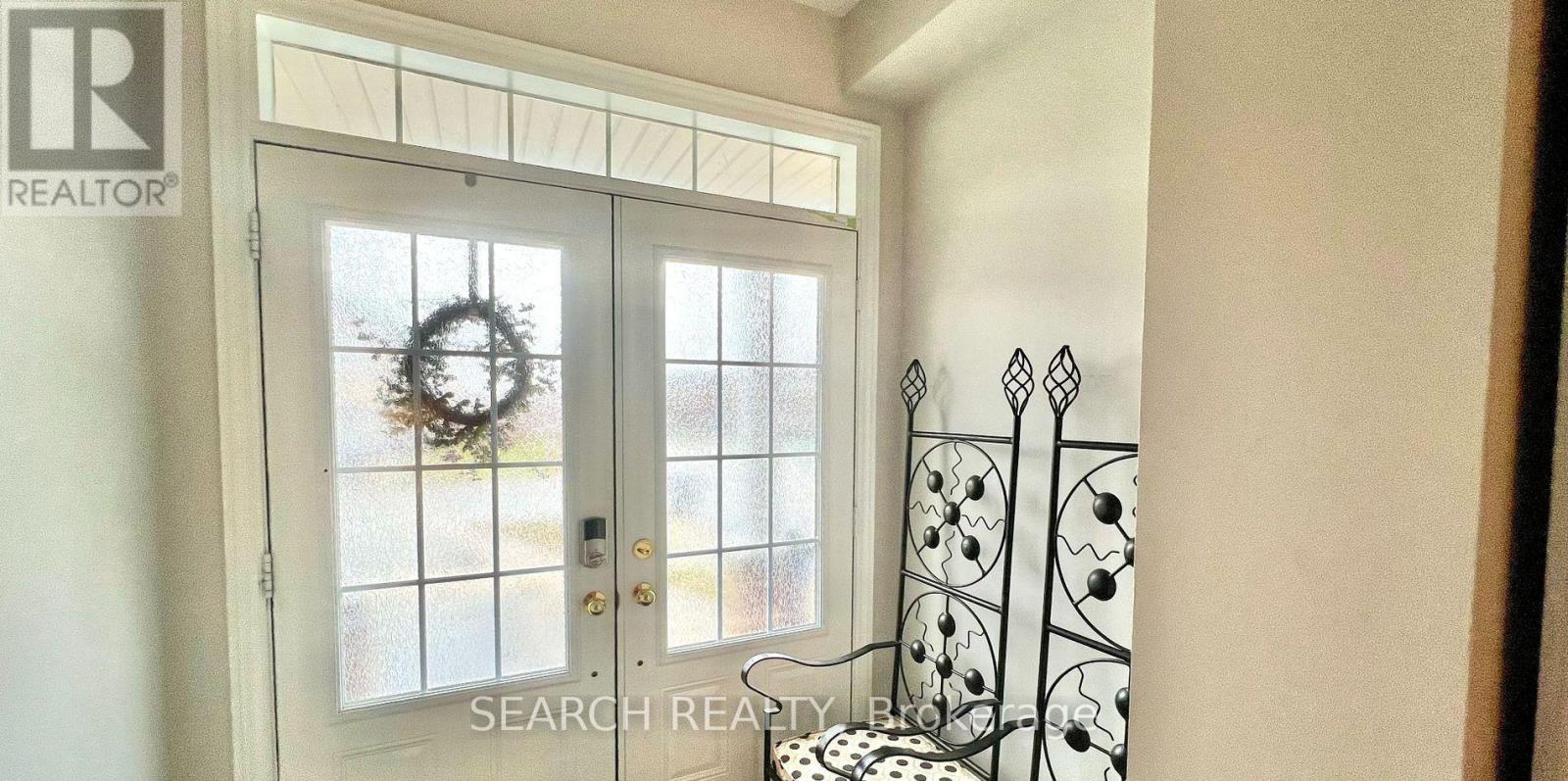 7471 Saint Barbara Boulevard, Mississauga, Ontario  L5W 0G3 - Photo 3 - W12455663