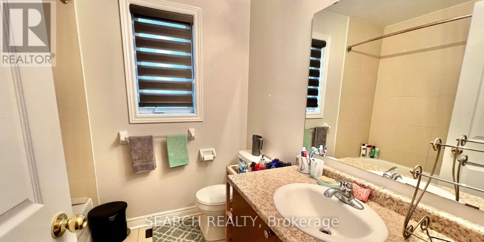 7471 Saint Barbara Boulevard, Mississauga, Ontario  L5W 0G3 - Photo 37 - W12455663