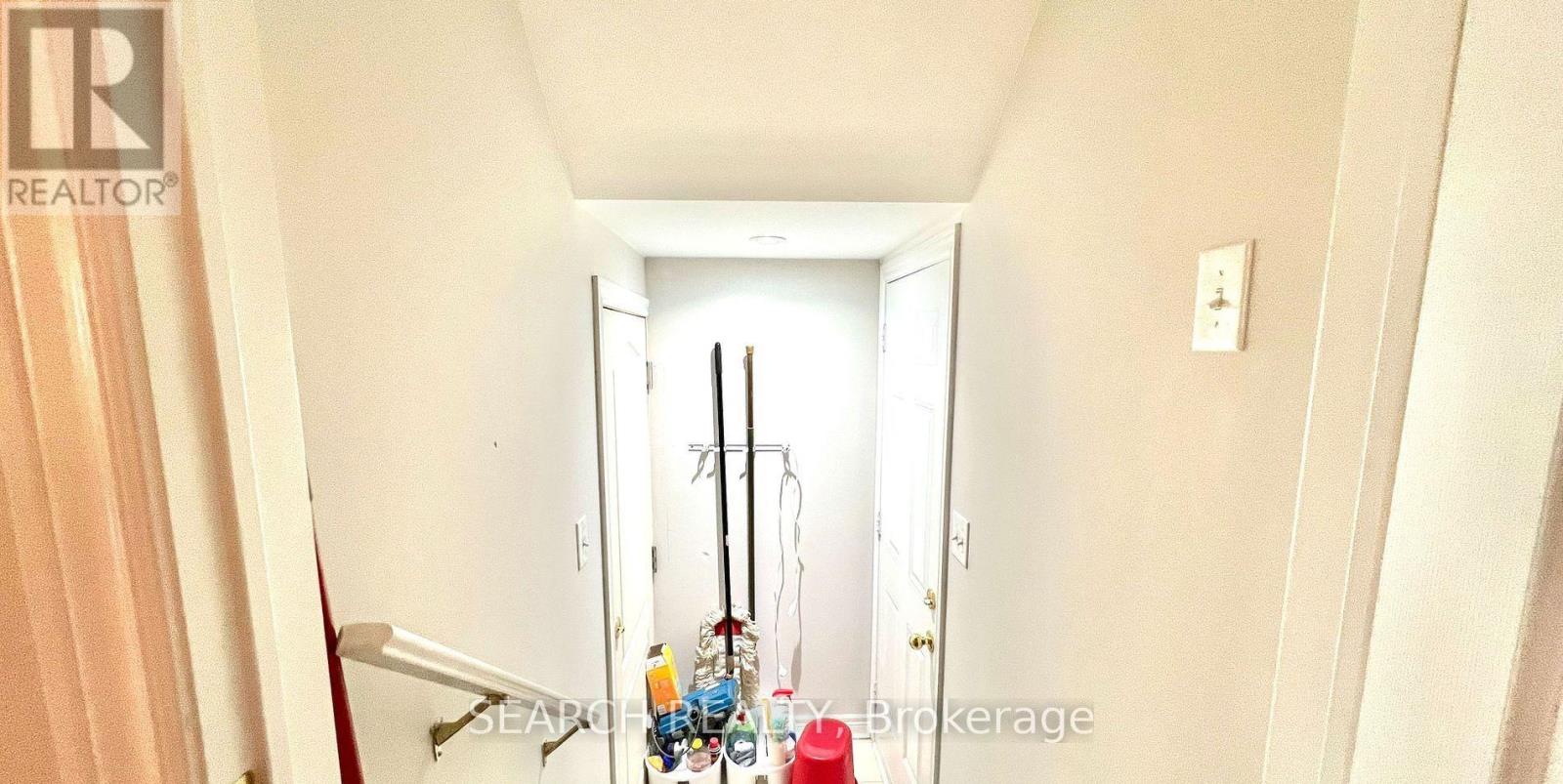 7471 Saint Barbara Boulevard, Mississauga, Ontario  L5W 0G3 - Photo 39 - W12455663