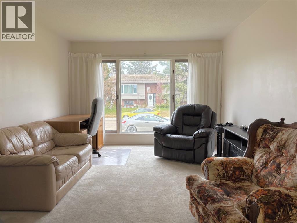 5623 55 Avenue, Rocky Mountain House, Alberta  T4T 1H6 - Photo 4 - A2263282
