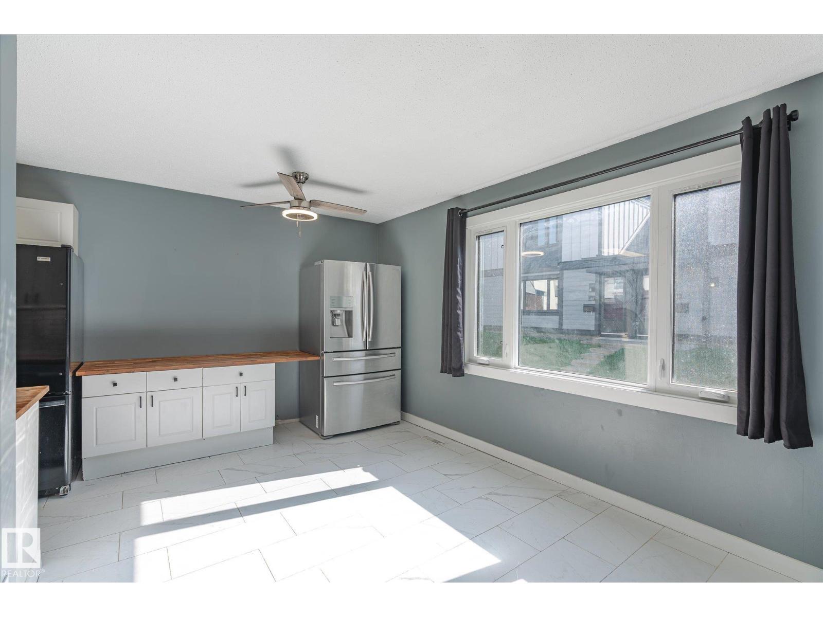 Property at #162 3308 113 AV NW image 4