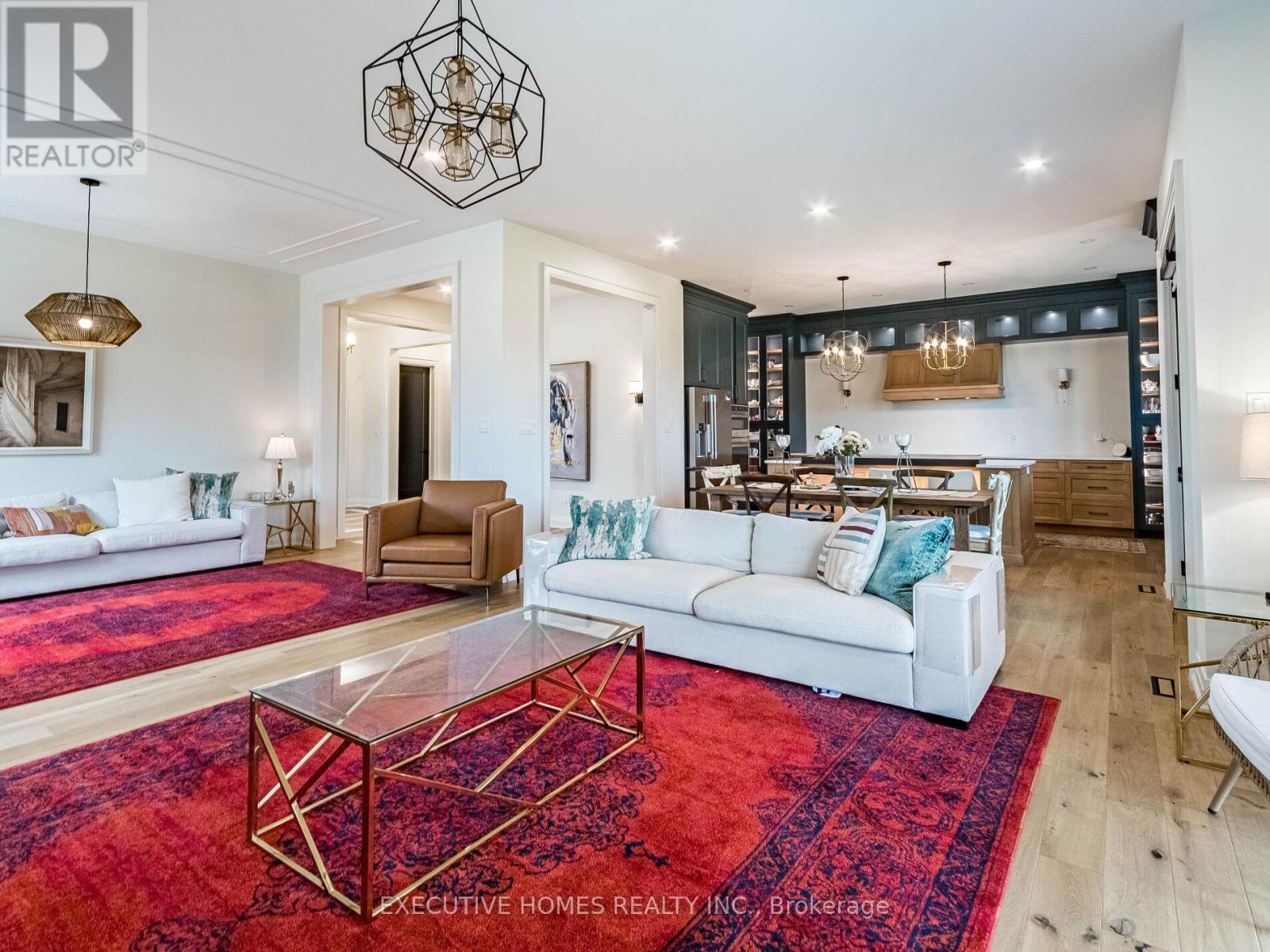 377 Manhattan Drive, London South, Ontario  N6K 4M7 - Photo 12 - X12455644