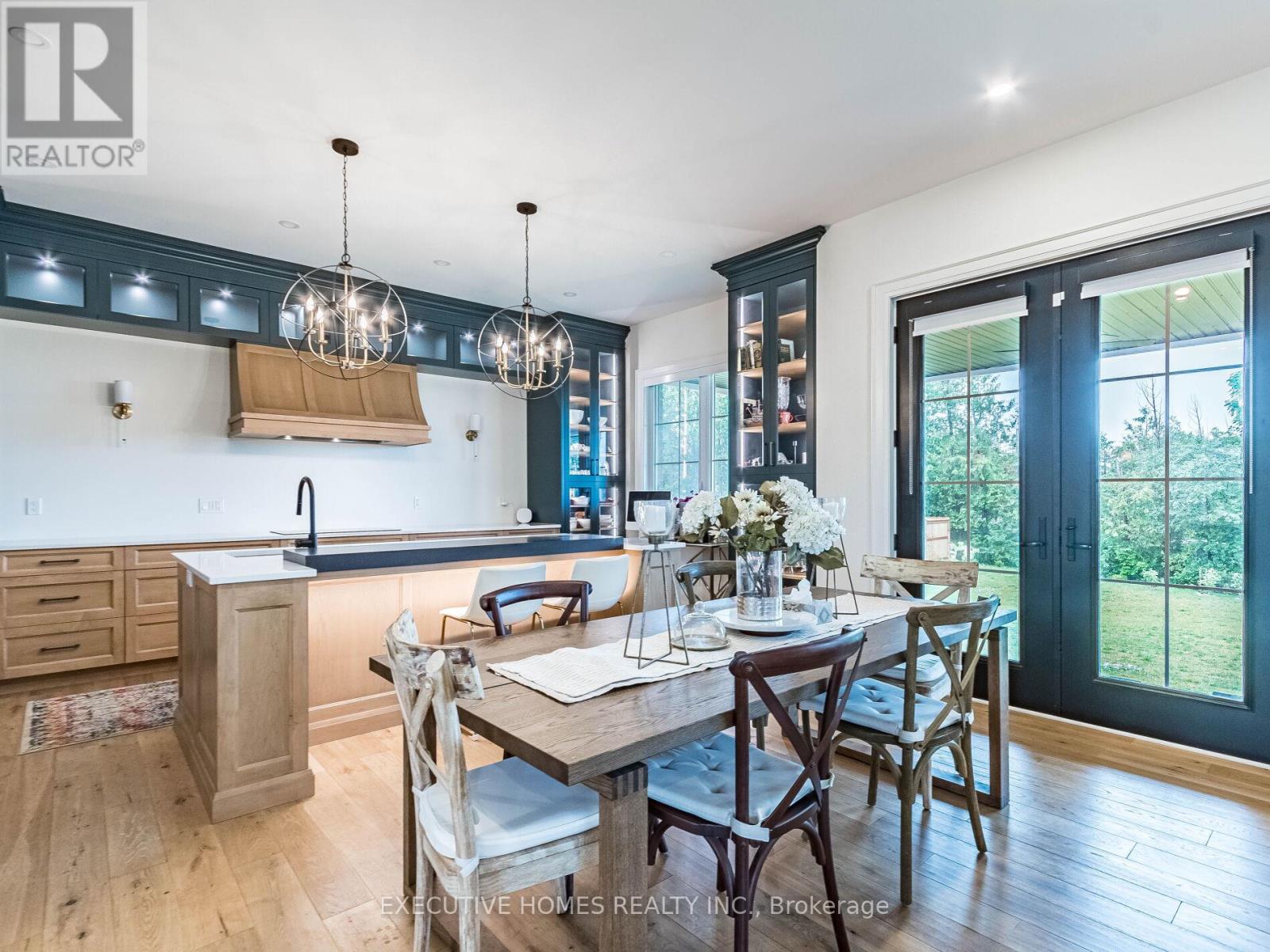 377 Manhattan Drive, London South, Ontario  N6K 4M7 - Photo 16 - X12455644