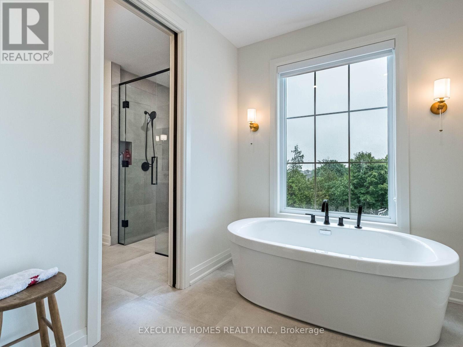 377 Manhattan Drive, London South, Ontario  N6K 4M7 - Photo 35 - X12455644