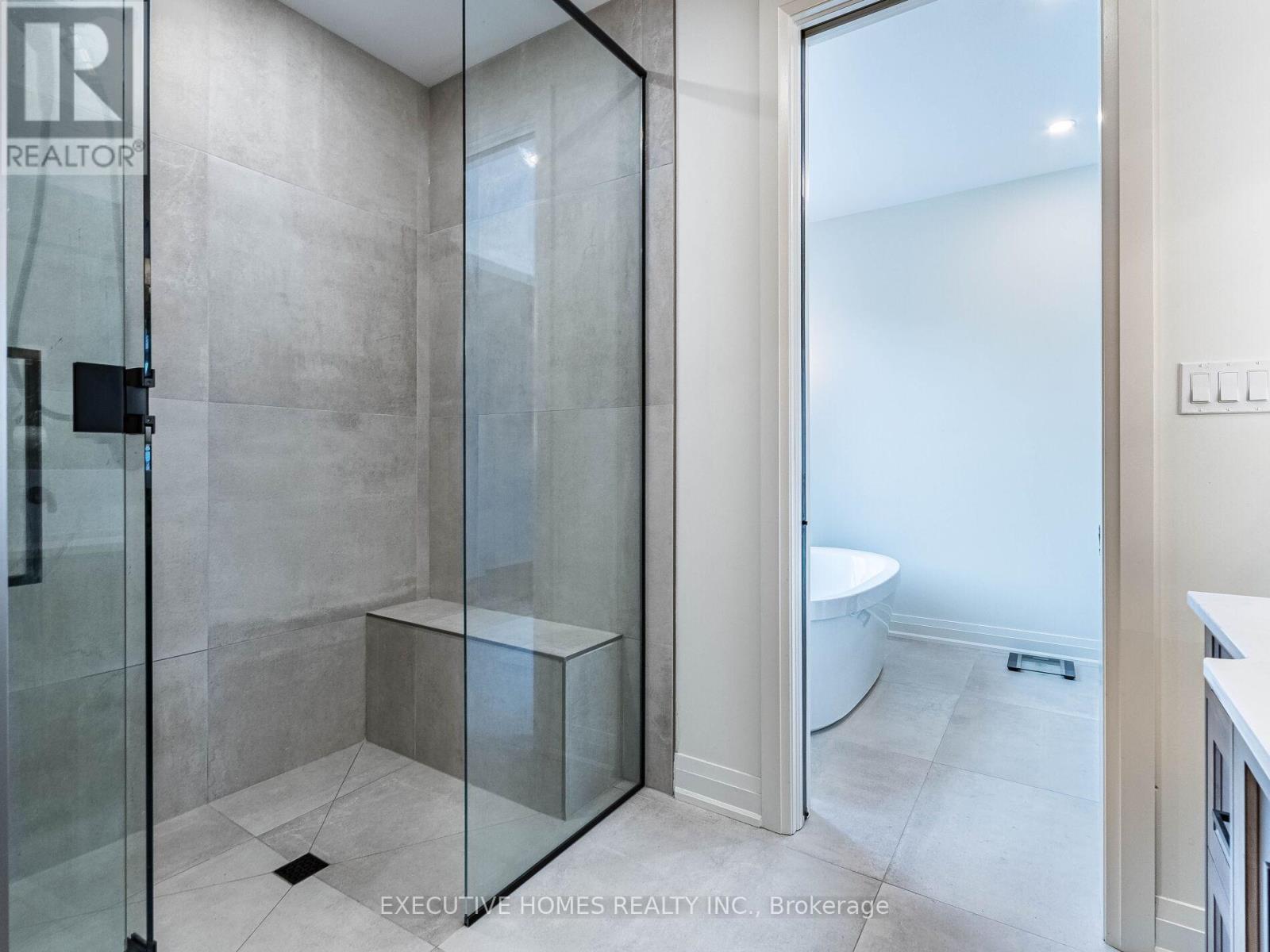 377 Manhattan Drive, London South, Ontario  N6K 4M7 - Photo 37 - X12455644