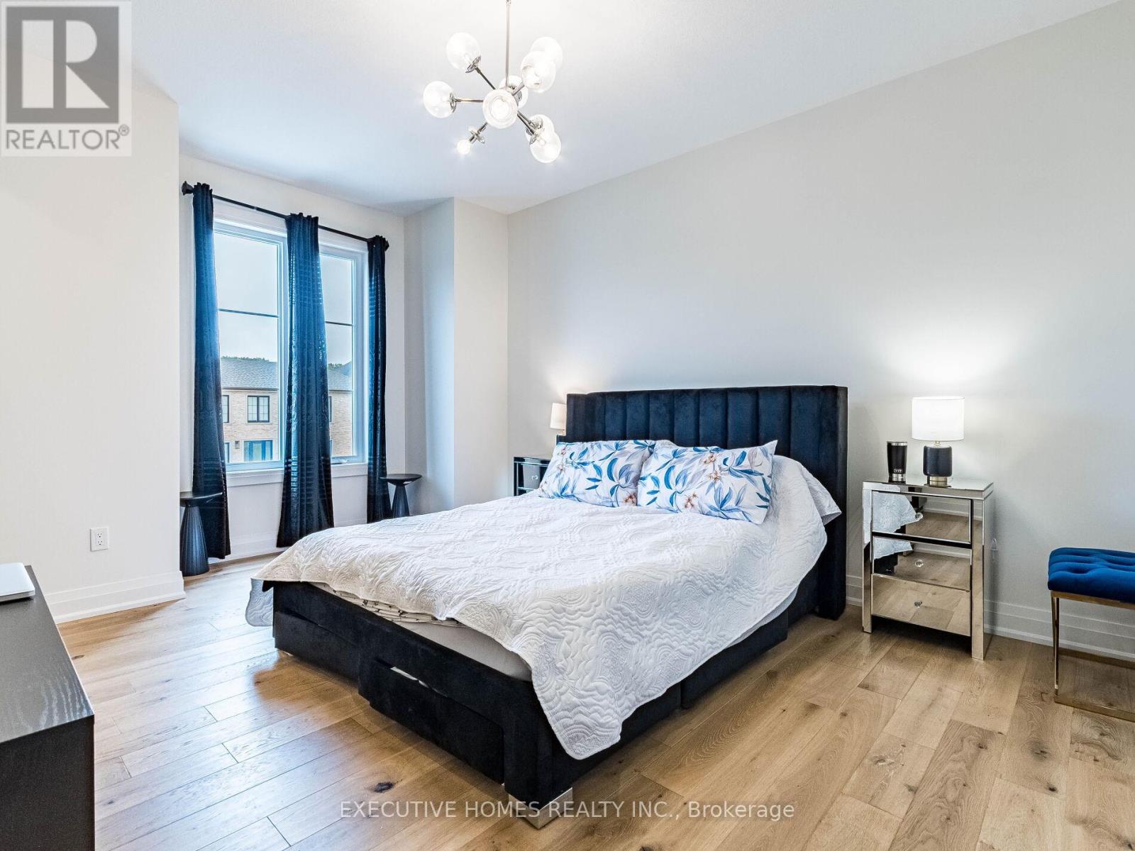 377 Manhattan Drive, London South, Ontario  N6K 4M7 - Photo 43 - X12455644