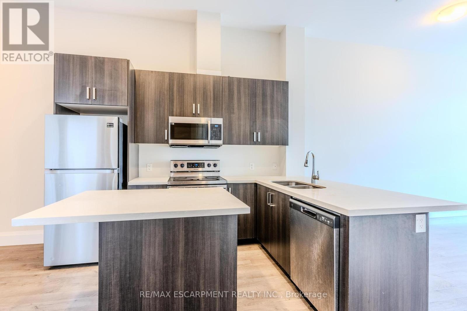 209b - 85 Morrell Street, Brantford, Ontario  N3T 4J6 - Photo 25 - X12455658