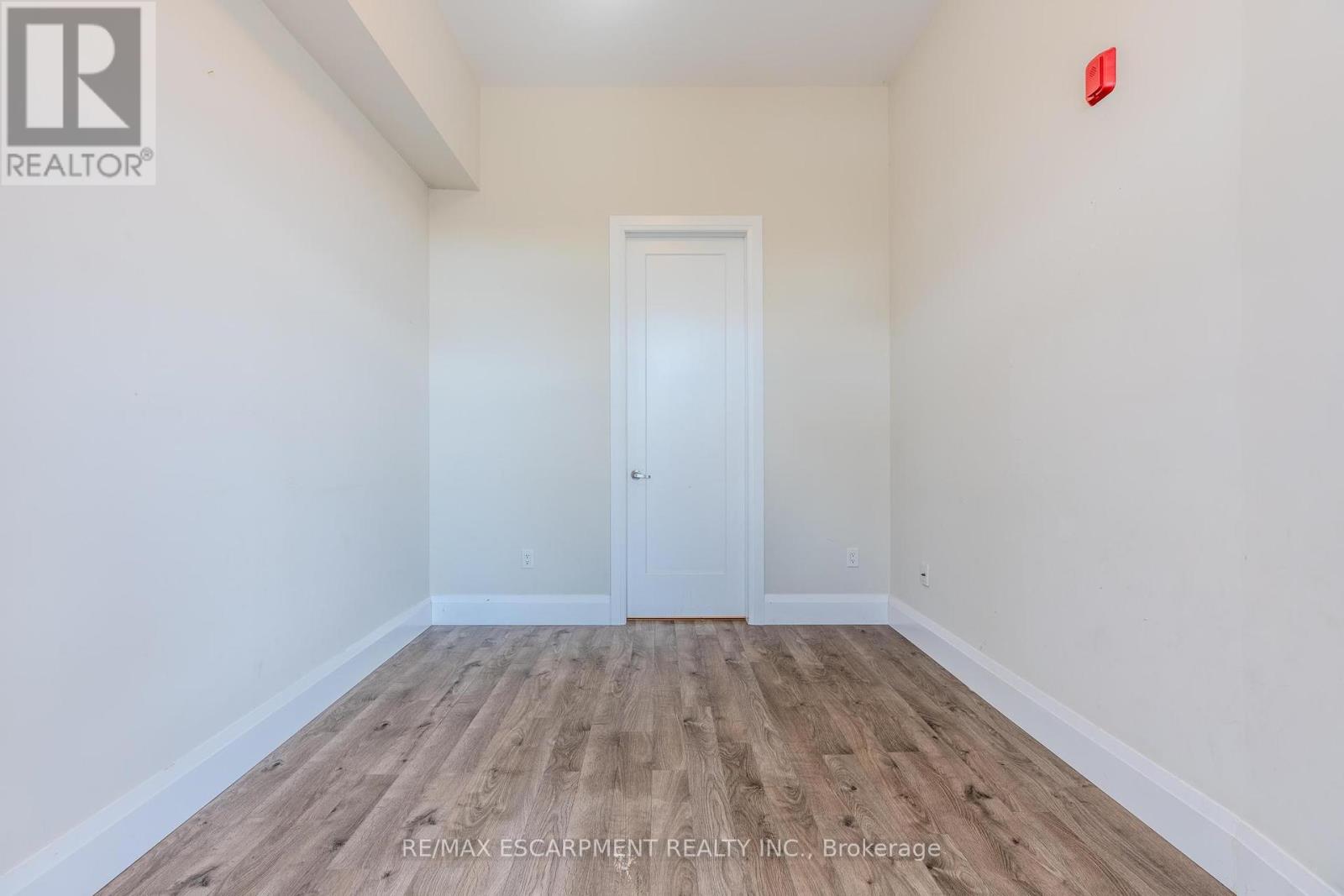 209b - 85 Morrell Street, Brantford, Ontario  N3T 4J6 - Photo 8 - X12455658