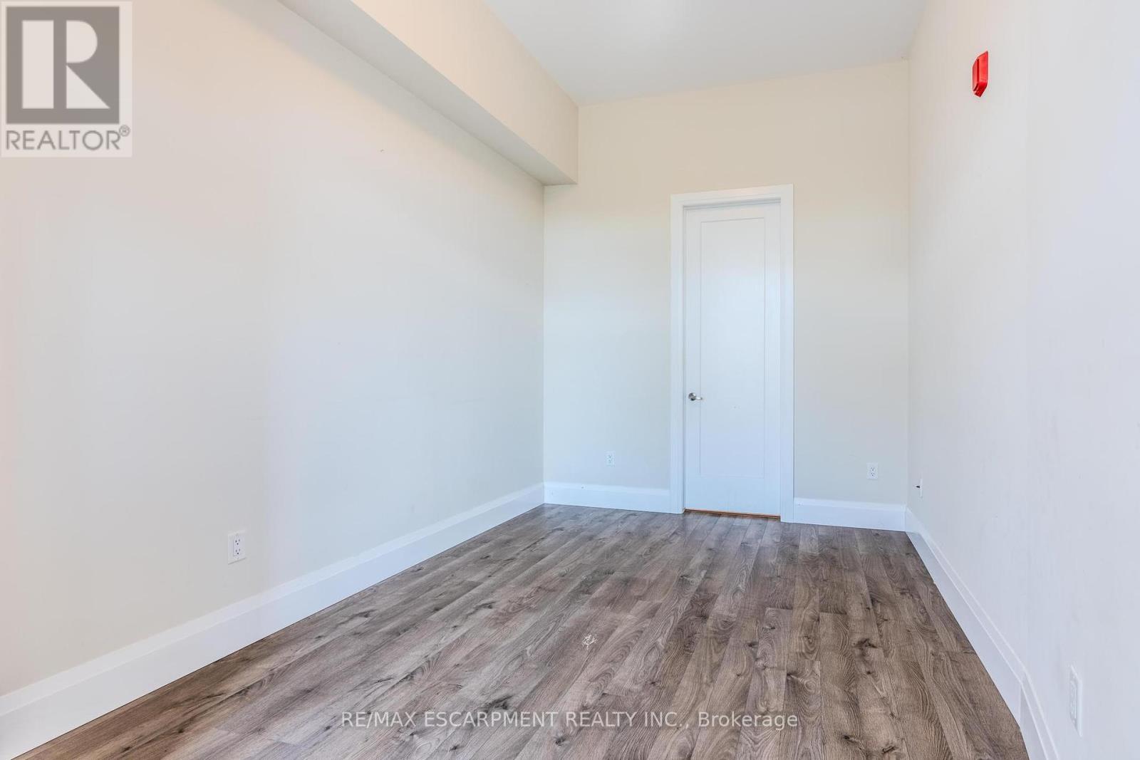 209b - 85 Morrell Street, Brantford, Ontario  N3T 4J6 - Photo 9 - X12455658