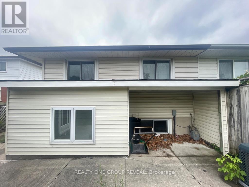 56 Bakersfield Drive, Cambridge, Ontario  N1R 6X6 - Photo 2 - X12455662
