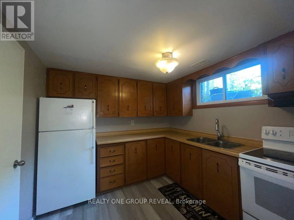 56 Bakersfield Drive, Cambridge, Ontario  N1R 6X6 - Photo 7 - X12455662