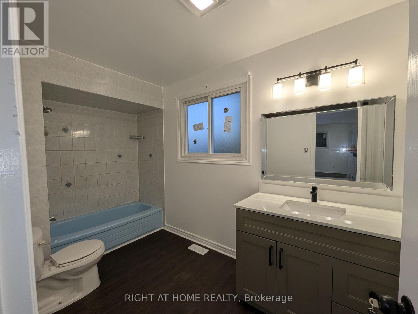 73 Skyview Drive, Hamilton, Ontario  L9B 1X5 - Photo 26 - X12455664