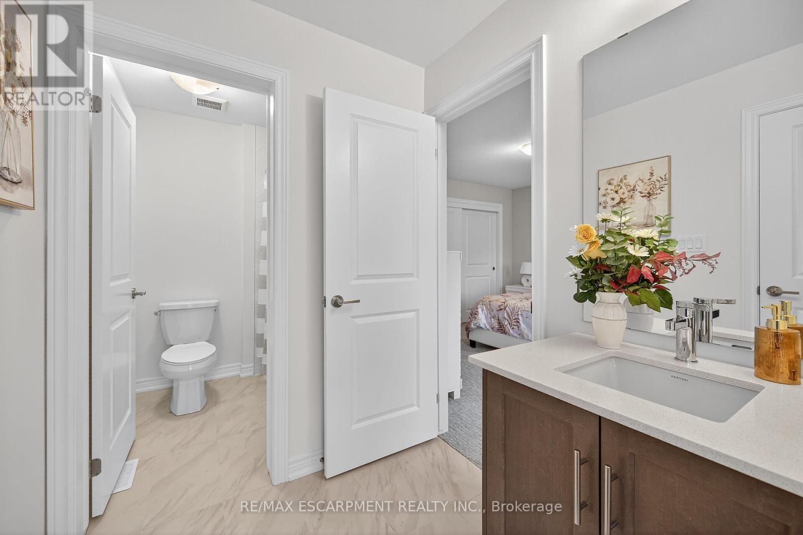 67 Starfire Crescent, Hamilton, Ontario  L8E 0K8 - Photo 42 - X12455666