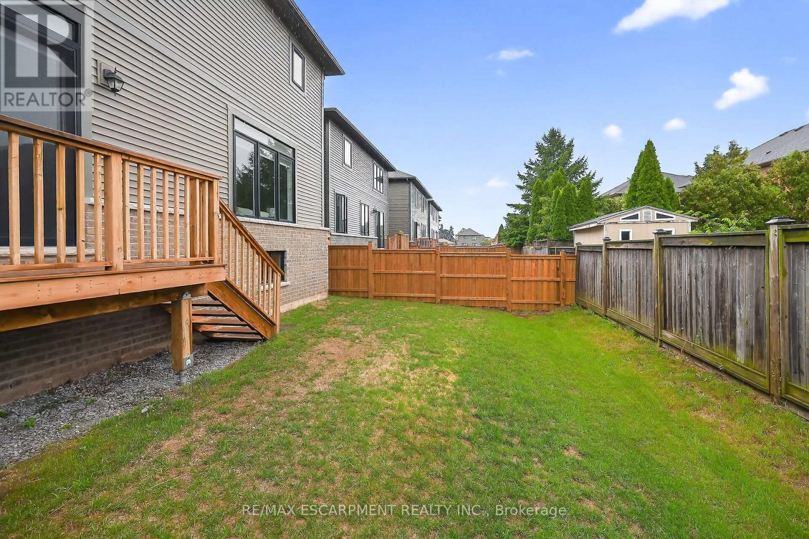 67 Starfire Crescent, Hamilton, Ontario  L8E 0K8 - Photo 50 - X12455666