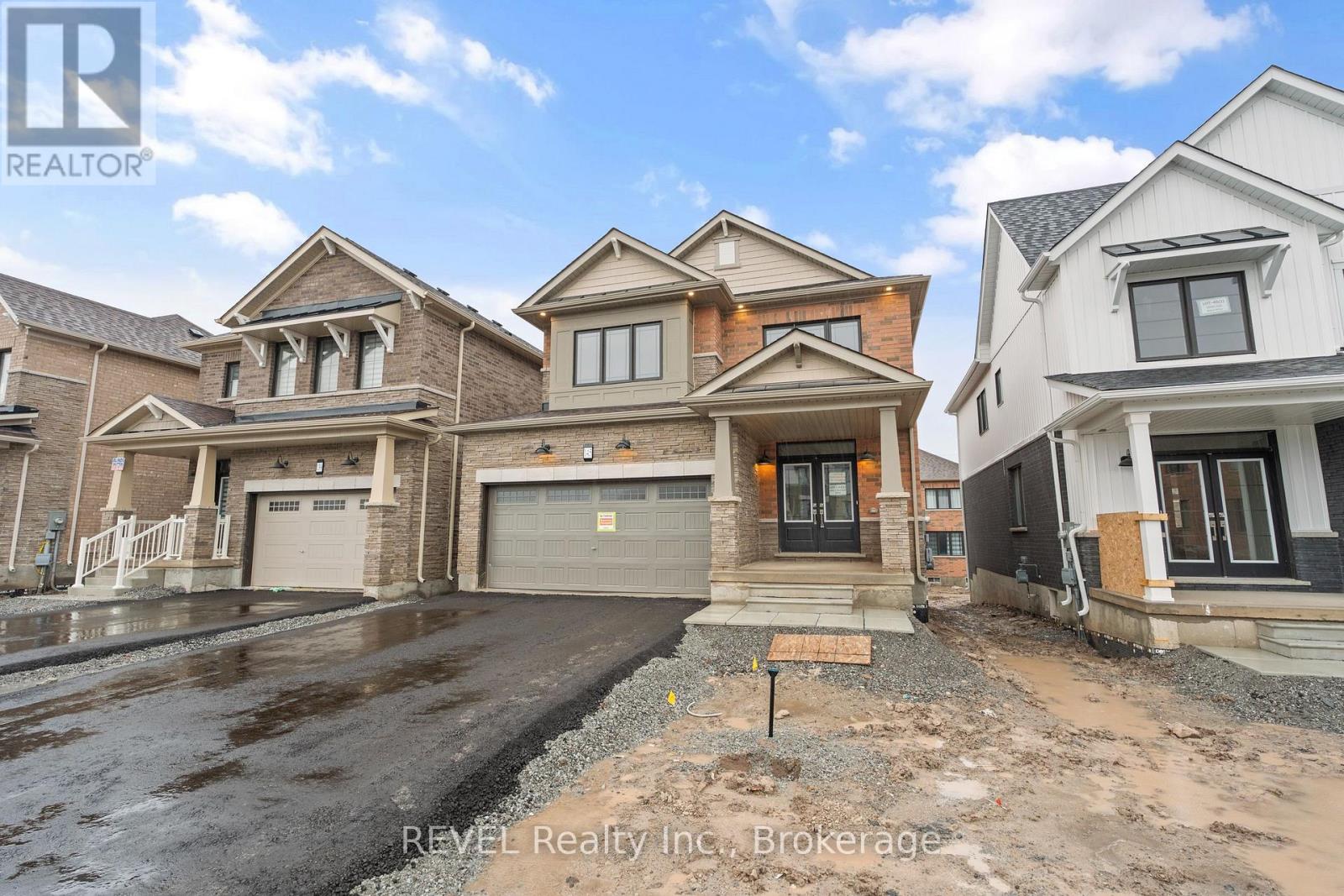 145 Stern Drive, Welland, Ontario  L3B 0M3 - Photo 1 - X12455682